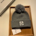 Moncler ニット帽激安コピー モンクレールハイブランドキャップハットブランドレディースブランドニット帽子冬防寒ブランドパロディMONCLER ハット女性ニットハットブランド保温