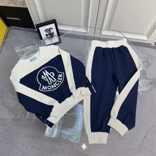 Monclerモンクレール男の子 セットアップ上下 セット ボーイズ パーカー スポーツパンツ 上下セットmoncler ハイブランドパーカー激安ブランド韓国 おしゃれ 小学生 男の子服 プ春秋ブランドトレーナー