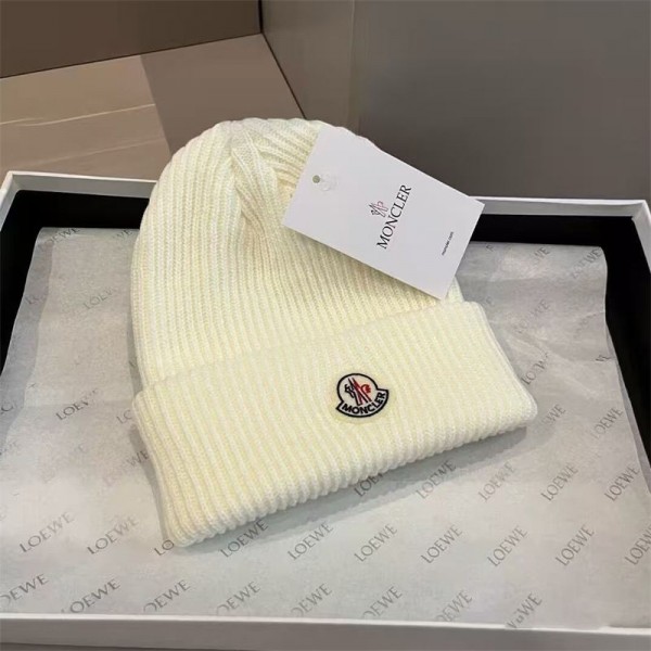 Moncler モンクレールニット帽子冬秋ペアお揃いハット防寒 激安ブランドコピーキャップ ハイブランドハットブランドモンクレールニット帽子冬ブランド女性ニットハット