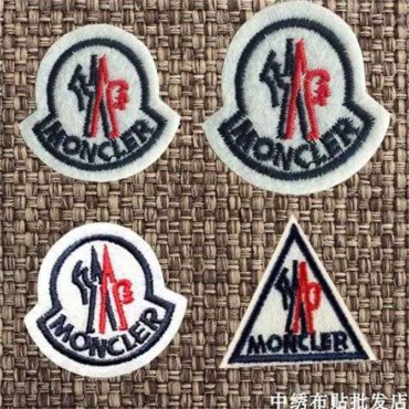 ブランドmonclerアイロンワッペンモンクレール激安moncler刺繡大中小サイズと三角サイズ4点セットがあり ハンドメイド オリジナル