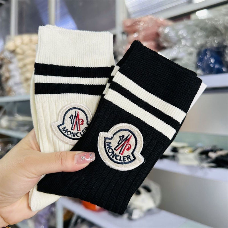 ソックス moncler 女性用黒白2足セット