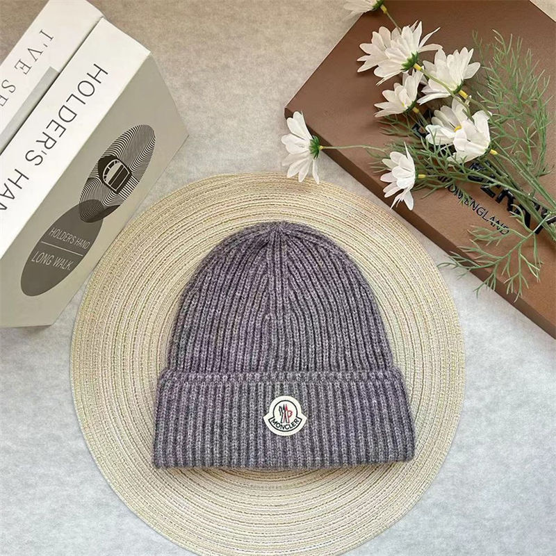 Moncler モンクレールブランドニット帽